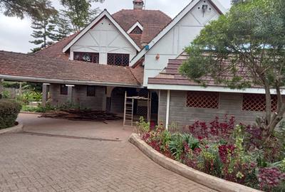 4 Bed House with En Suite in Runda