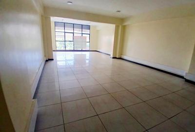 900 ft² Office with Backup Generator in Westlands Area - 2