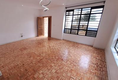 4 Bed Townhouse with En Suite at Oloolua - 46 - 2