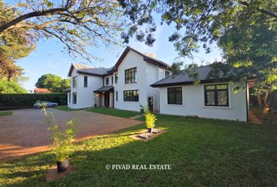 5 Bed House with Garden in Runda