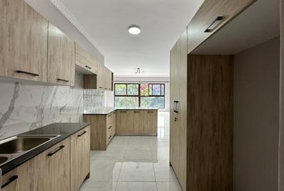 2 Bed Apartment with En Suite at School Lane - 3
