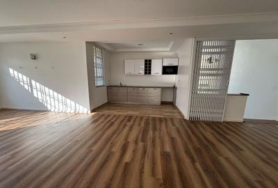 4 Bed Townhouse with En Suite in Kitisuru