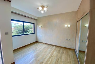 Studio Apartment with En Suite in Kileleshwa