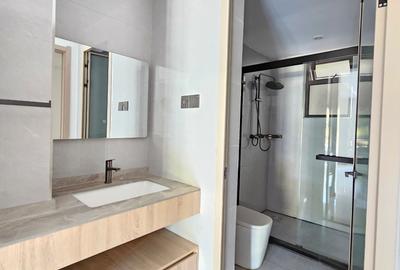 2 Bed Apartment with En Suite in Riverside - 4