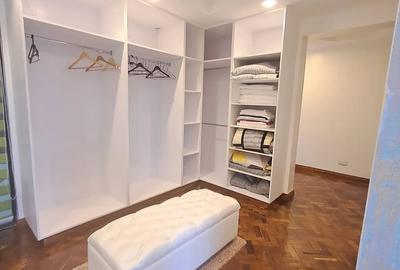 10 Bed Townhouse with En Suite at Karen - 3