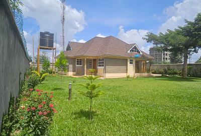 4 Bed House with En Suite in Ruaka