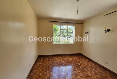 4 Bed House with En Suite in Runda - 2