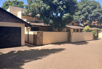 4 Bed Villa with En Suite in Runda