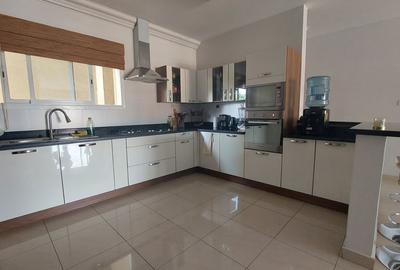 3 Bed Apartment with En Suite in Kileleshwa