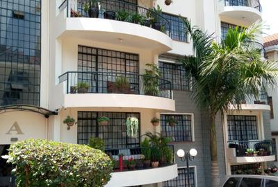 3 Bed Apartment with En Suite at Mbaazi Avenue