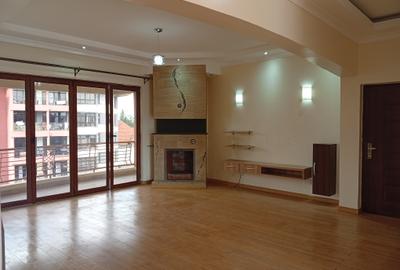 3 Bed Apartment with En Suite in Kilimani - 4