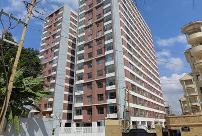 2 Bed House with Swimming Pool in Lavington