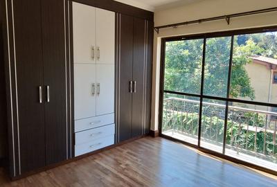 4 Bed Townhouse with En Suite in Runda - 4