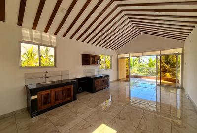 1 Bed Apartment with En Suite at 2Nd Avenue Nyali - 4