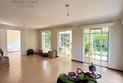 5 Bed Townhouse with En Suite at Spring Valley - 3