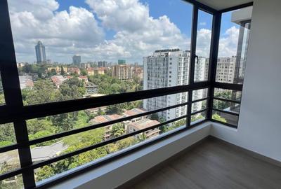 3 Bed Apartment with En Suite in Riverside - 3