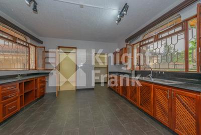 5 Bed House with Garden in Runda