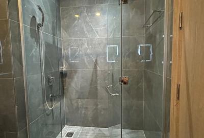 4 Bed Apartment with En Suite in Spring Valley - 4