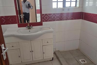 5 Bed Townhouse with En Suite at Lavington Green - 4