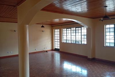 4 Bed Apartment with En Suite at Lavington - 2