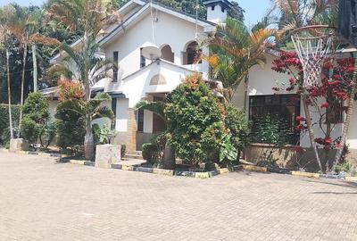 5 Bed Villa with En Suite at Mimmosa