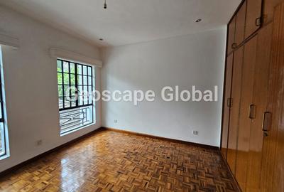 5 Bed House with En Suite in Gigiri