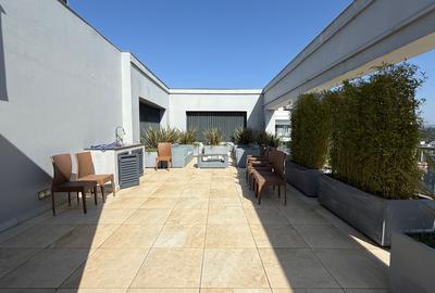 4 Bed Apartment with En Suite in Riverside