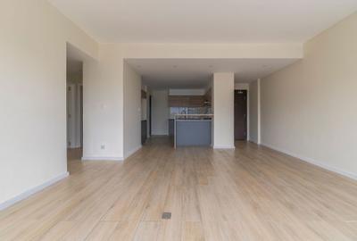 2 Bed Apartment with En Suite in Riverside