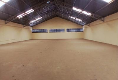 11,260 ft² Warehouse with Parking in Syokimau
