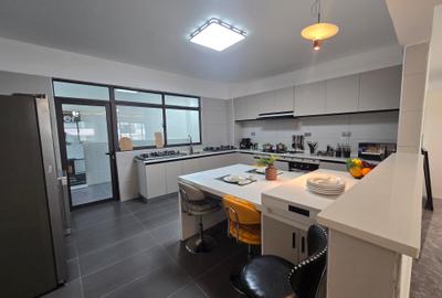 4 Bed Apartment with En Suite in Kileleshwa