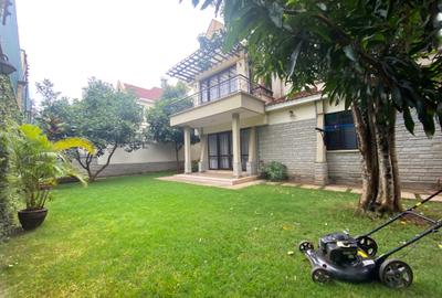 5 Bed Townhouse with En Suite in Lavington