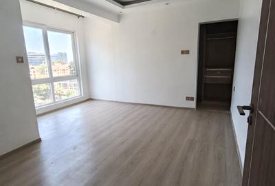 2 Bed Apartment with En Suite in Westlands Area