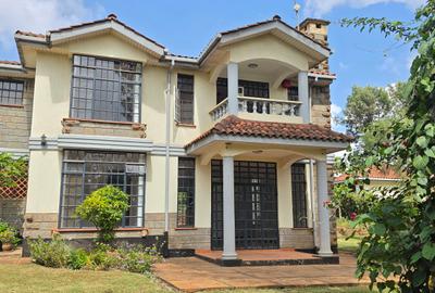 4 Bed House with En Suite at Rosslyn Heights - 2