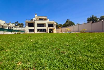 6 Bed House with En Suite in Kitisuru