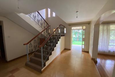 4 Bed Townhouse with En Suite in Runda - 3