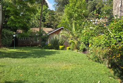 5 Bed House with En Suite at Kyuna Road