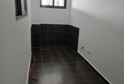 Serviced 3 Bed Apartment with En Suite in Rhapta Road