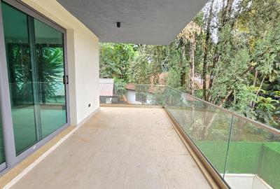 5 Bed Villa with En Suite in Lavington - 3