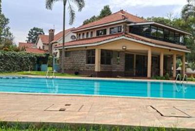 4 Bed Townhouse with En Suite at Off James Gichuru Road - 4