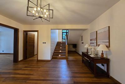 5 Bed House in Runda - 3