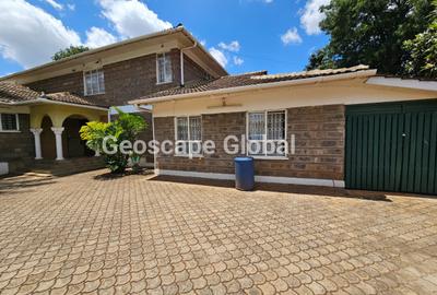 4 Bed House with En Suite in Runda