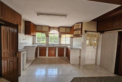 4 Bed House with En Suite in Kitisuru