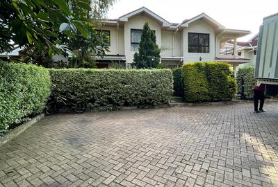 4 Bed Townhouse with En Suite at Karen