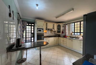 5 Bed House with En Suite in Karen - 3