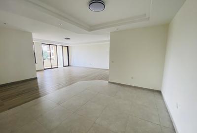 3 Bed Apartment with En Suite in Kileleshwa