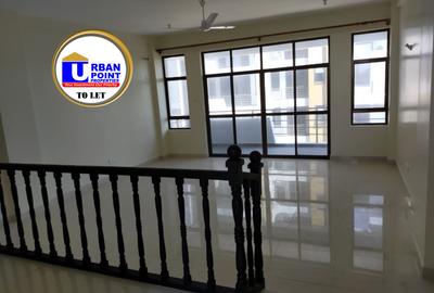 3 Bed Apartment with En Suite in Nyali Area - 2