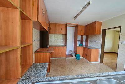 4 Bed House with En Suite in Runda
