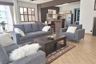 Serviced 2 Bed Apartment with En Suite at Beach Road