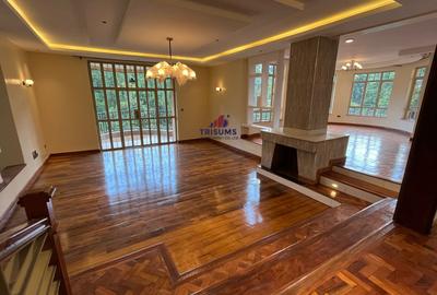 8 Bed House with En Suite in Nyari