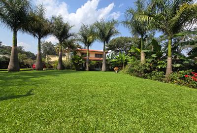 5,000 ft² Commercial Property with Service Charge Included in Ridgeways - 3